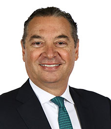 Roberto Hernán Thompson Chacón