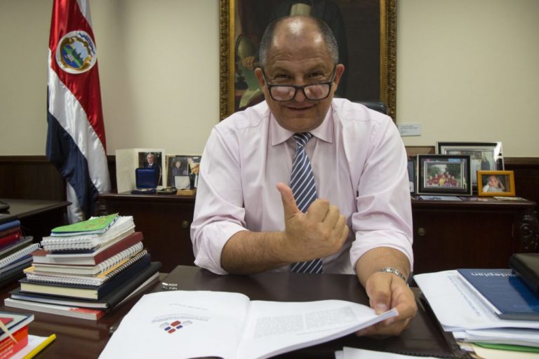 Espejito espejito... ¿quién es el Presi más bonito?