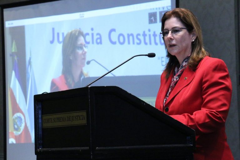 Nancy Hernández: si se cae el Poder Judicial se pone en riesgo todo el proyecto democrático