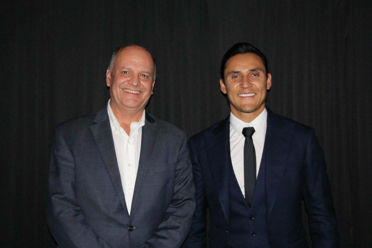 La verdad es que ayer… no pasó mayor cosa, sin embargo…