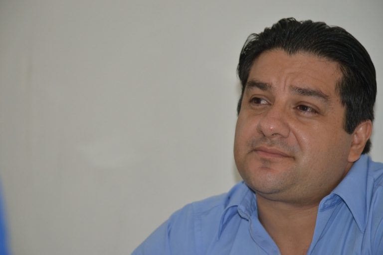 Ottón se jala una de las suyas y Celso... también