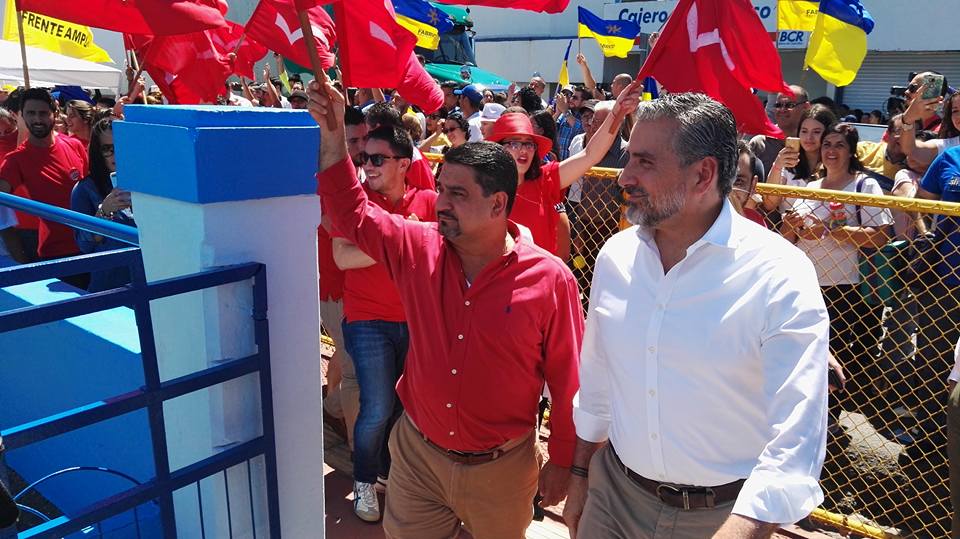 Castro deja al PIN en llamas y Otto al ML en veremos