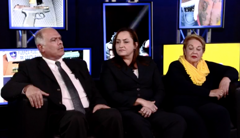 Secuelas del debate de Grupo Extra incomodan a ambos candidatos