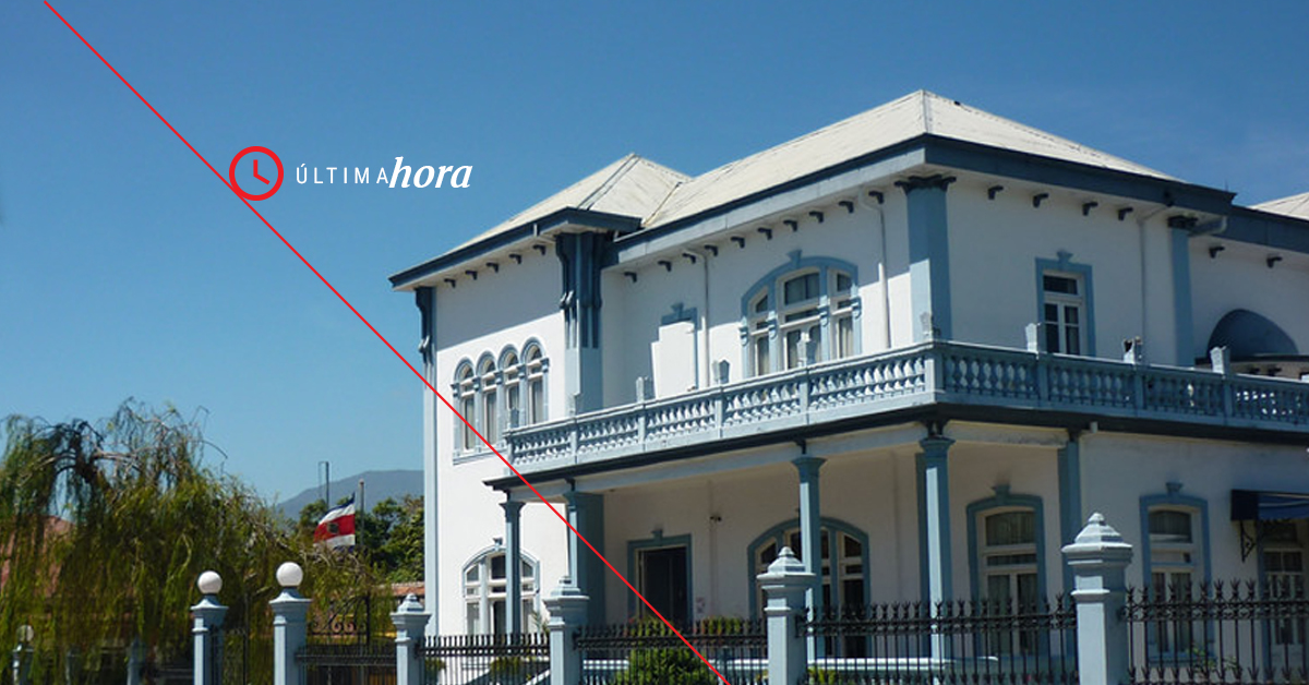 Imagen principal del artículo: Ministra de Hacienda presenta a diputados plan para contener el gasto público