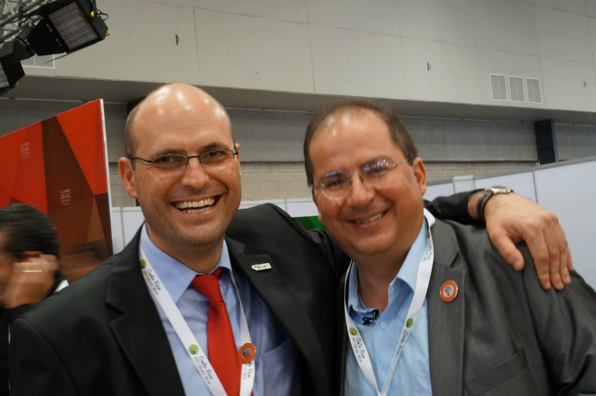 Imagen principal del artículo: Caso Sinart se complica y calienta los ánimos