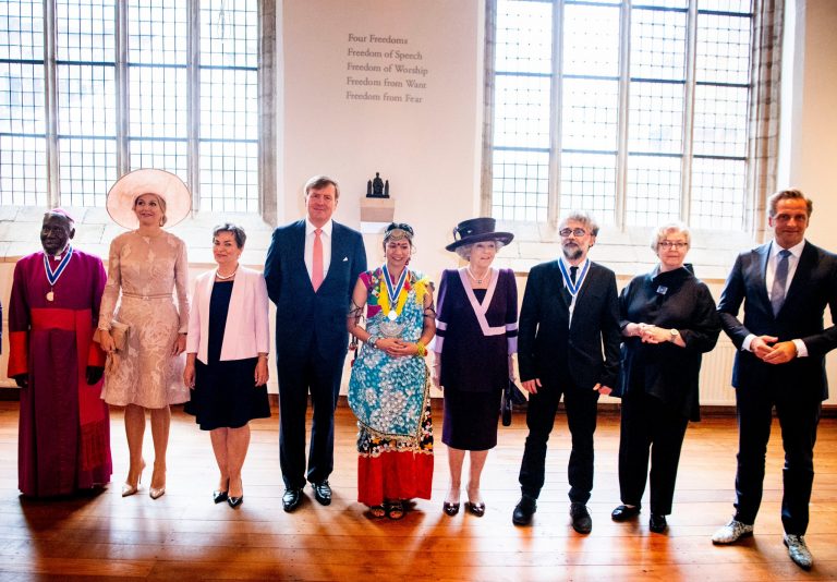 Panel independiente se la deja picando a la Asamblea Legislativa