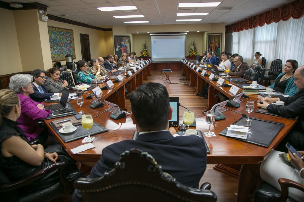 Imagen principal del artículo: Consejo de Gobierno despide al presidente del Sinart y eleva el caso al Ministerio Público