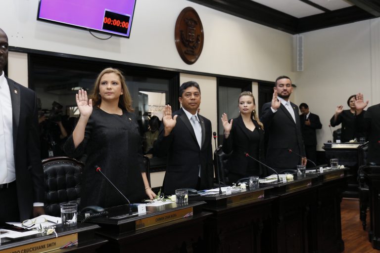 Diputado de Restauración acusado de tala ilegal de árboles renuncia a la inmunidad