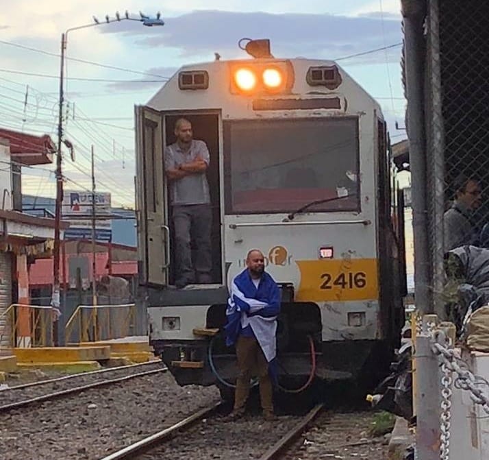Imagen principal del artículo: Huelga retrasa al país y la Corte Plena el destino de la Sala III
