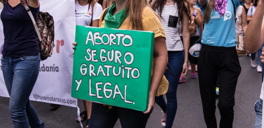Imagen principal del artículo: Colombia despenaliza el aborto hasta la semana 24