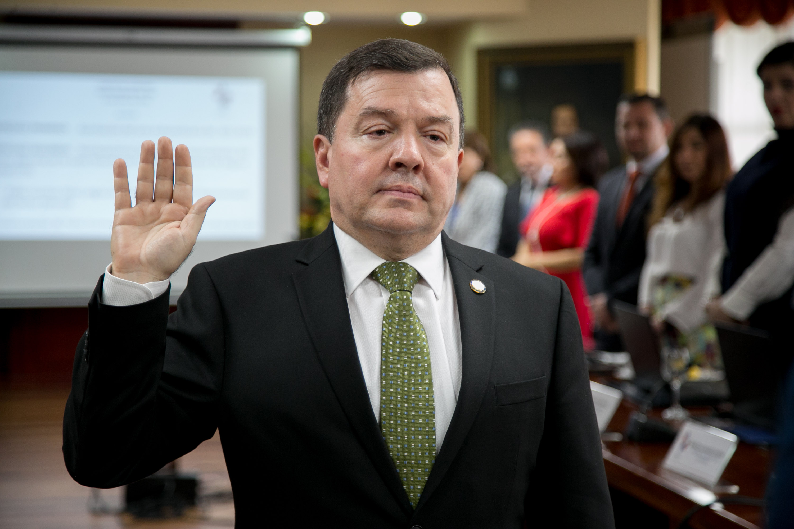 Imagen principal del artículo: Consejo de Gobierno ratifica nombramiento de Pablo Guzmán en CCSS