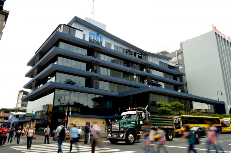 Déficit fiscal llegó a 1,3% del PIB en mayo por aumento en intereses de la deuda