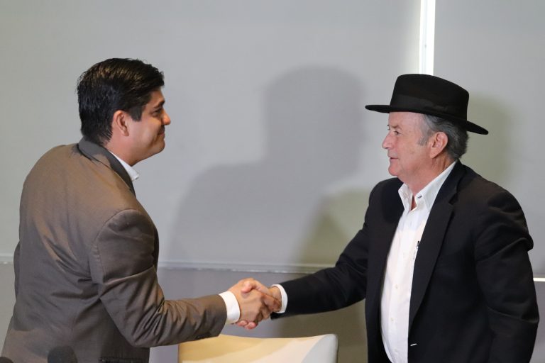 Oposición: nombramiento de Ottón Solís "pone en riesgo el diálogo y los acuerdos para el resto del gobierno"