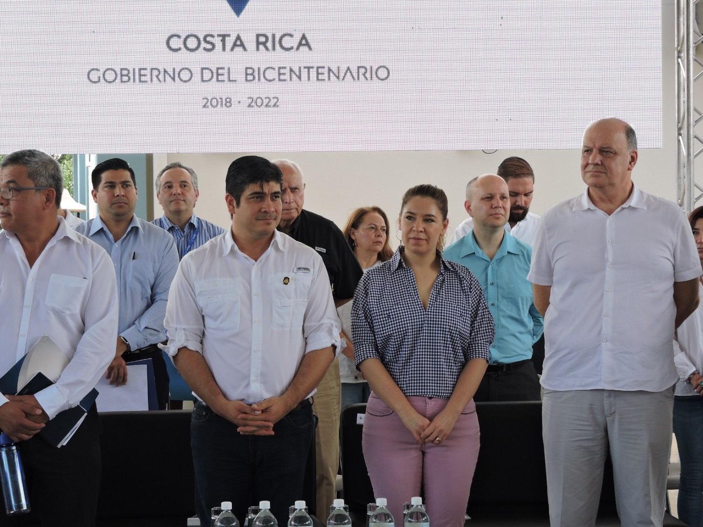 Imagen principal del artículo: Carlos Alvarado de visita en Puntarenas