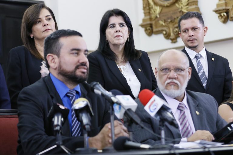 Se complica el futuro del diputado Melvin Núñez