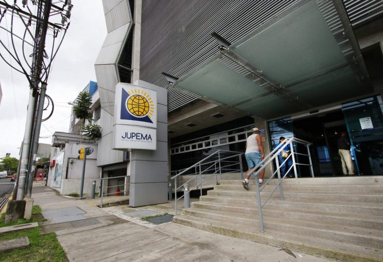 De las pensiones de lujo pasamos a los... #Multipensionados