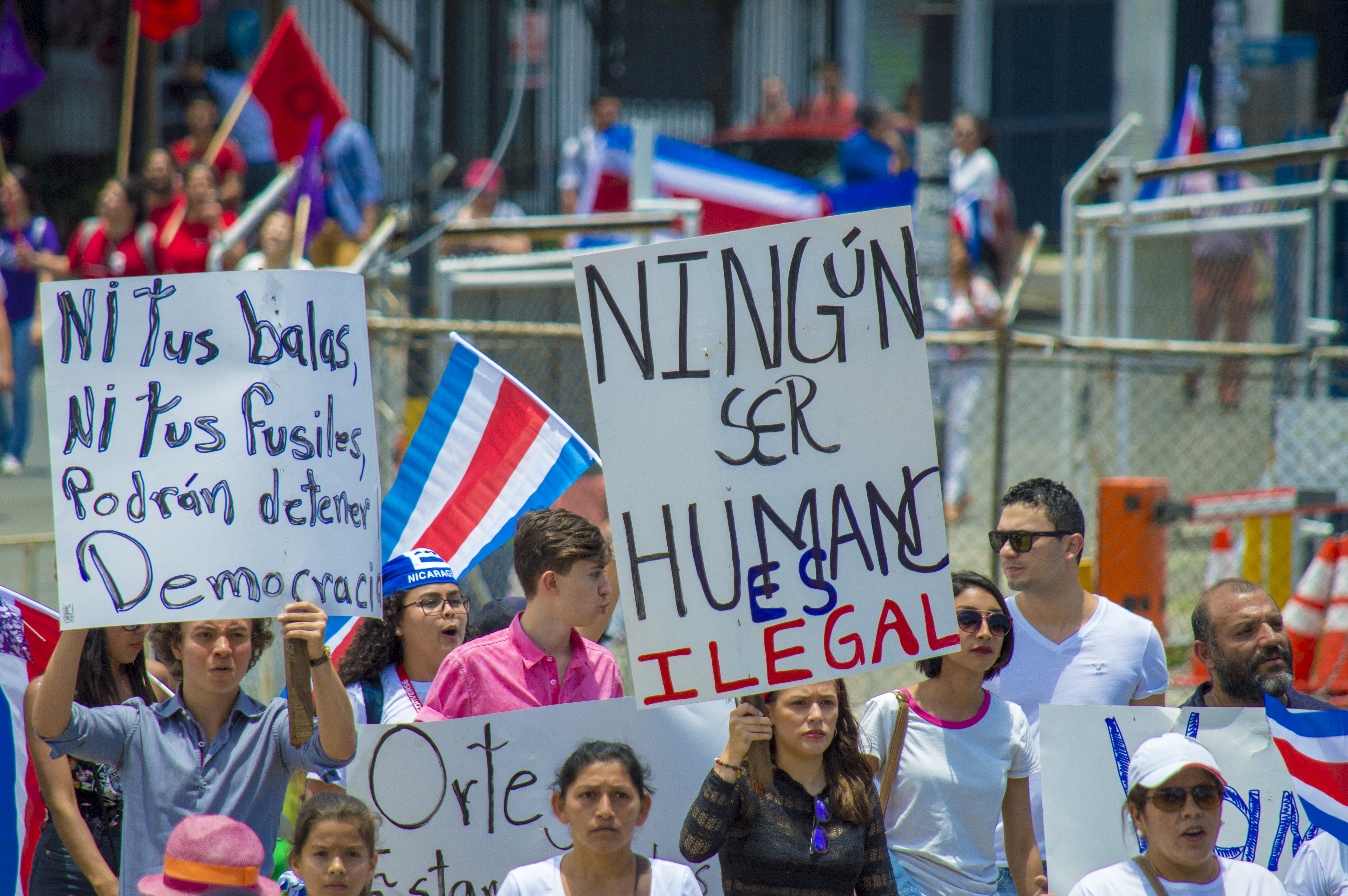 Imagen principal del artículo: Repaso Dominical: Migración. Educación. Xenofobia. Cultura. Política. Déficit...