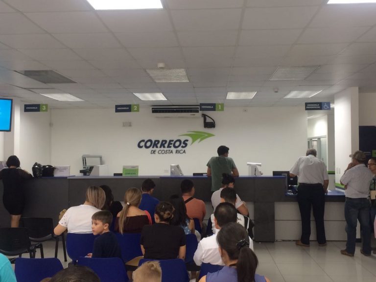 Correos de Costa Rica acude a Sala IV para rebajar salarios a huelguistas