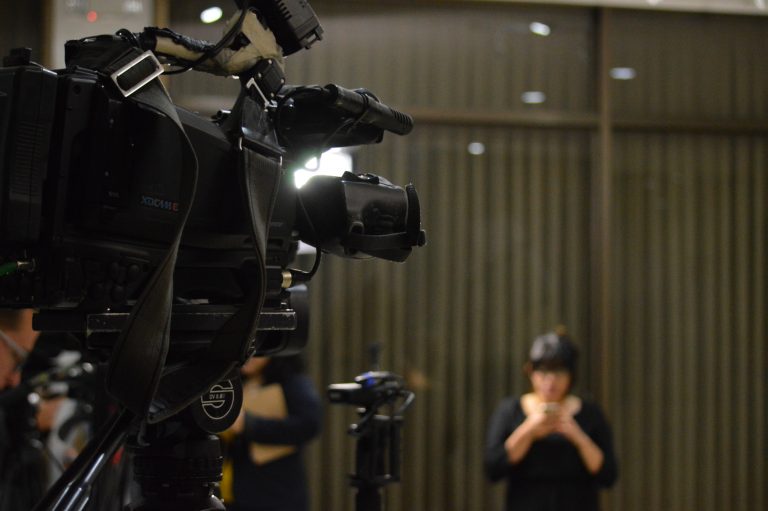 Periodistas del sector público no deben colegiarse para recibir incentivos