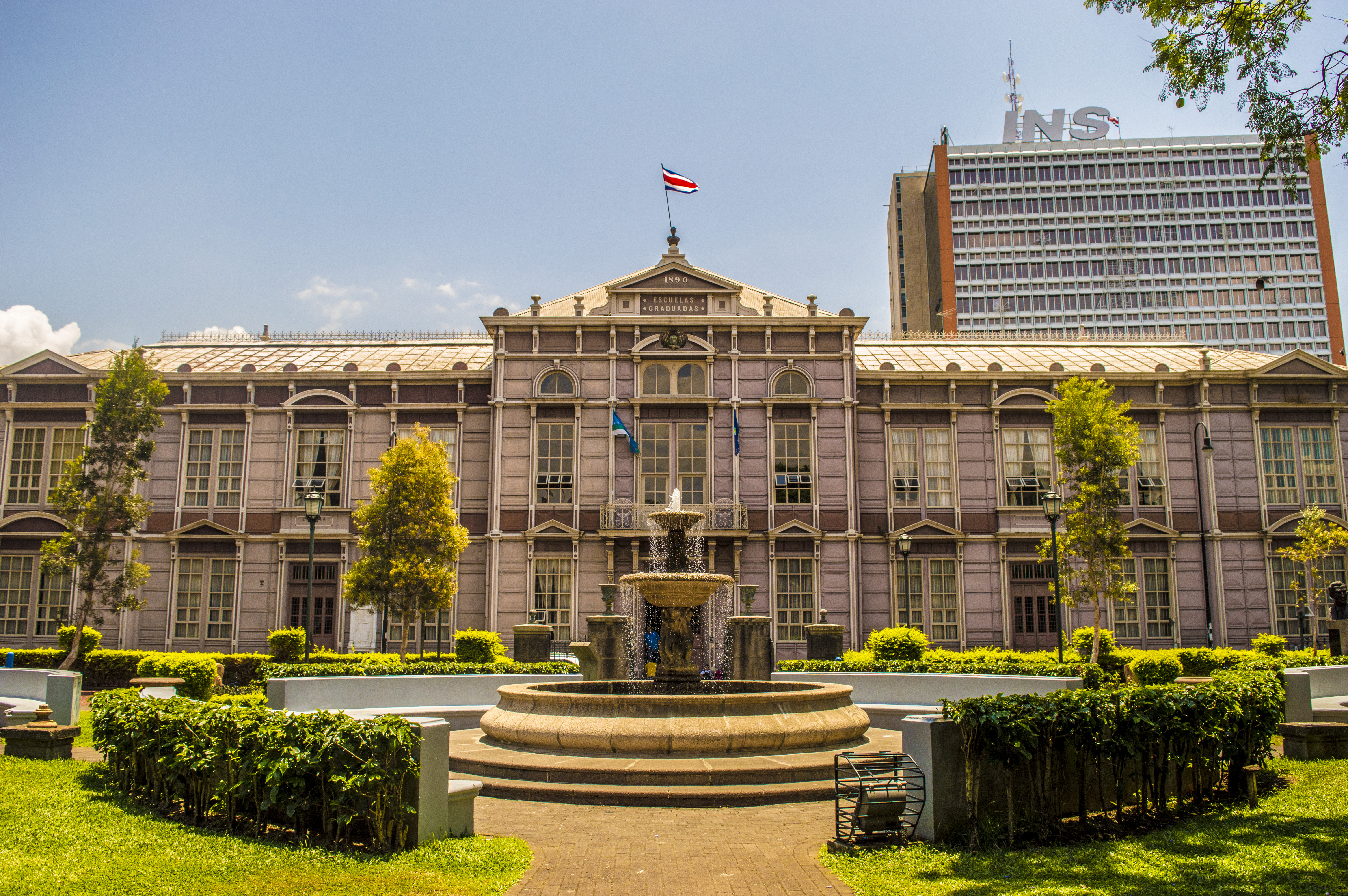 Imagen principal del artículo: MEP podrá comprar paquetes de construcción de centros educativos