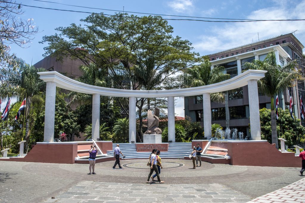TSE ampliará horario para trámites de cédula tras receso de Semana Santa