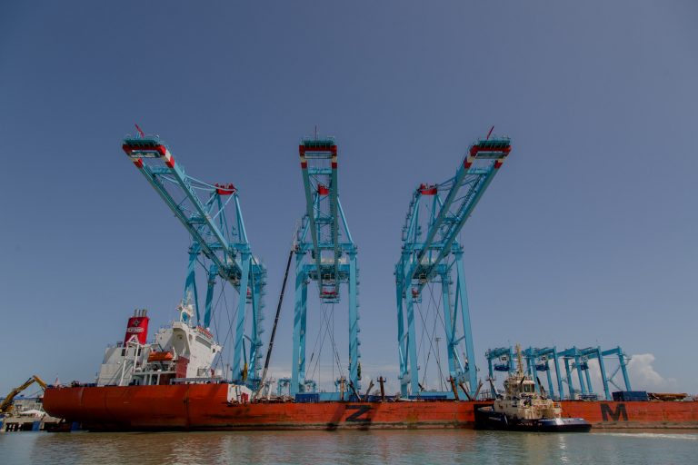 Por qué JAPDEVA y el MOPT se enfrentan por los barcos que atiende la Terminal de Contenedores de APM Terminals