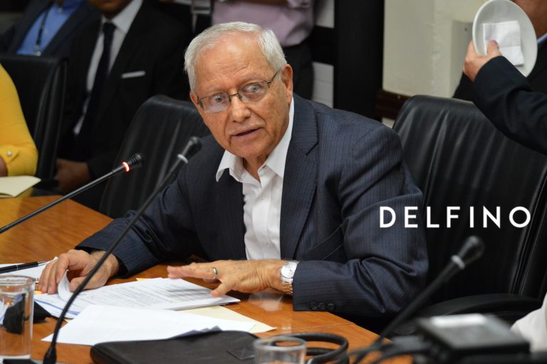 La historia de Helio Fallas se complica más y más