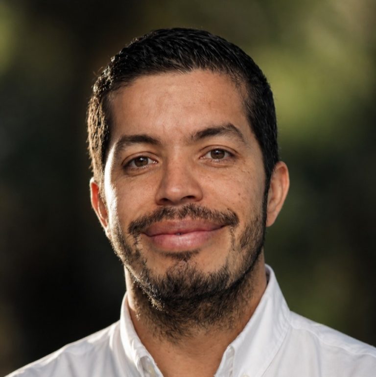 Carlos Faerron Guzman