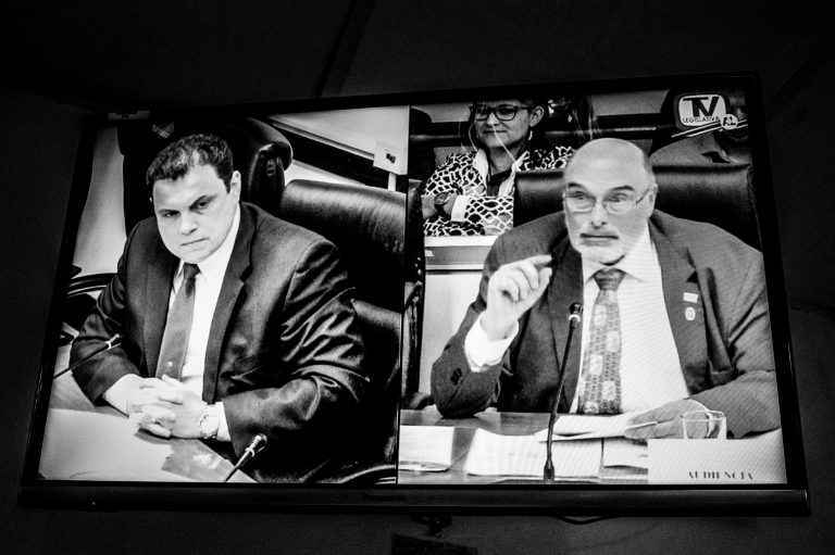 'Las prioridades las fijan las universidades. Ustedes pueden tener otras, pero no es la opinión de la academia'