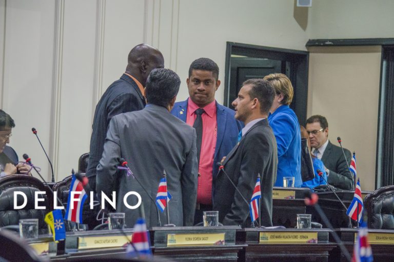 45 diputados piden al Gobierno reabrir por 3 horas diarias las playas de Garabito