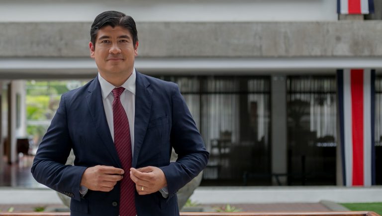 De huelgas, declaraciones y sentencias… además: ¿qué es energía? ¡Qué importa!