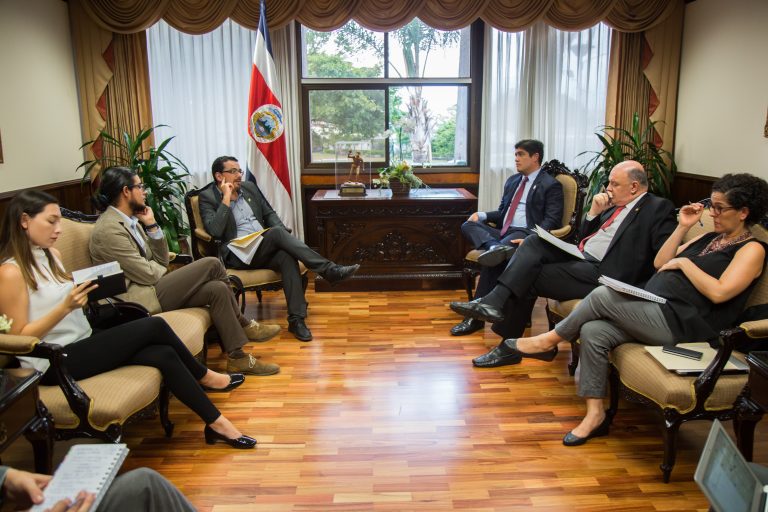 Sobre Doble Check, la data alternativa del Gobierno y los famosos deciles