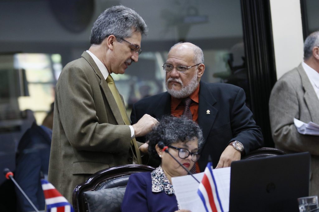 Imagen principal del artículo: Welmer Ramos renuncia a la inmunidad, pero no a la diputación