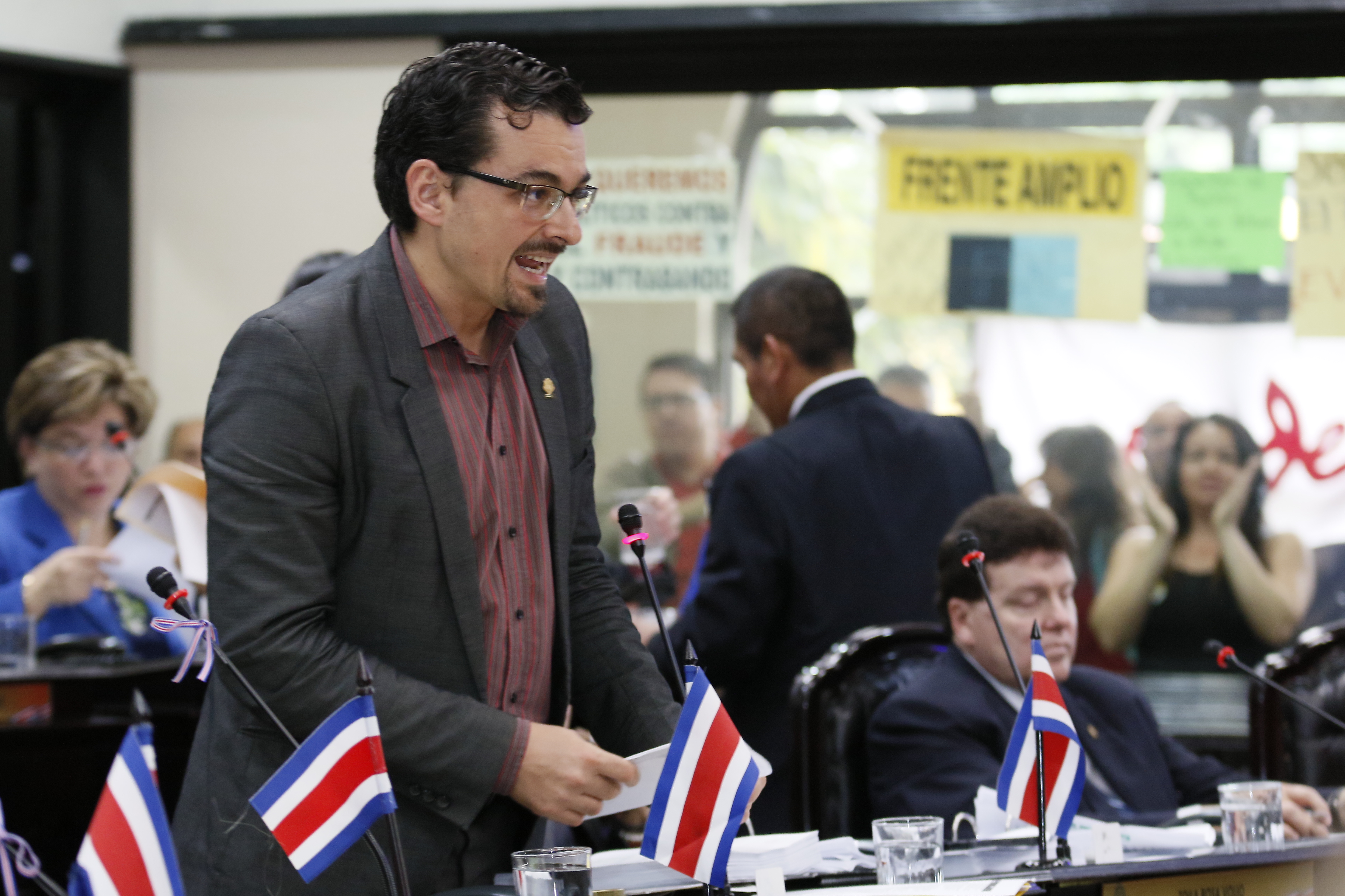 Imagen principal del artículo: Diputados aprobaron 35 nuevas leyes en último periodo ordinario del 2018