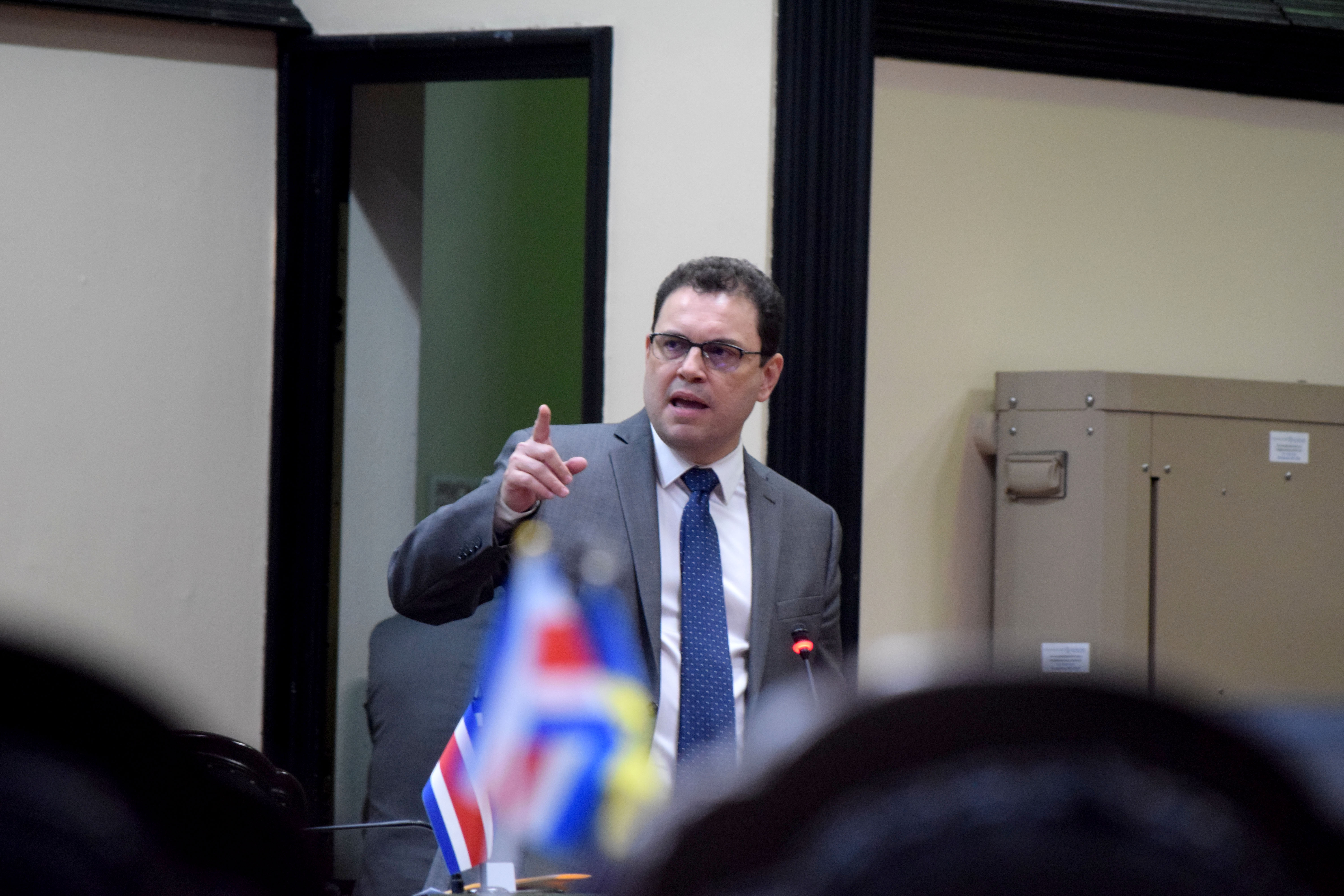 Imagen principal del artículo: Benavides denunciará a rectores de universidades públicas ante Procuraduría de la Ética