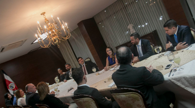 De cuando Laura Chinchilla expone a Fabricio Alvarado y hasta Mario Redondo se decepciona de su pupilo