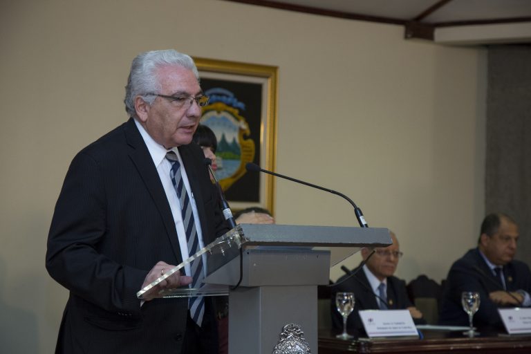 Carlos Obregón: la negativa a una crisis en el ICE de la que todos hablan