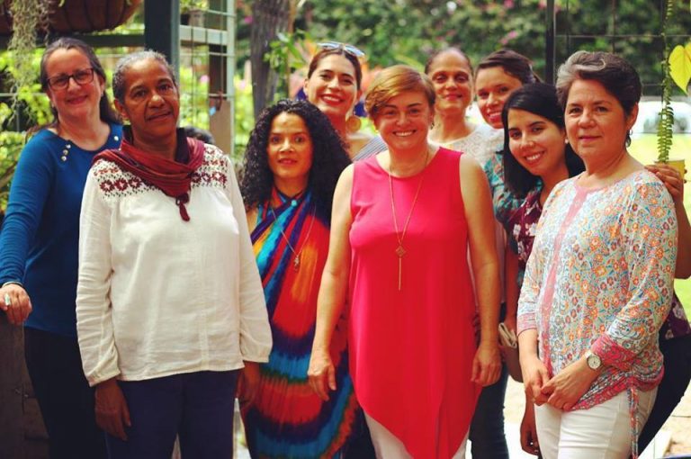 Contraloría le entra el empleo público y mientras tanto, en la Corte...