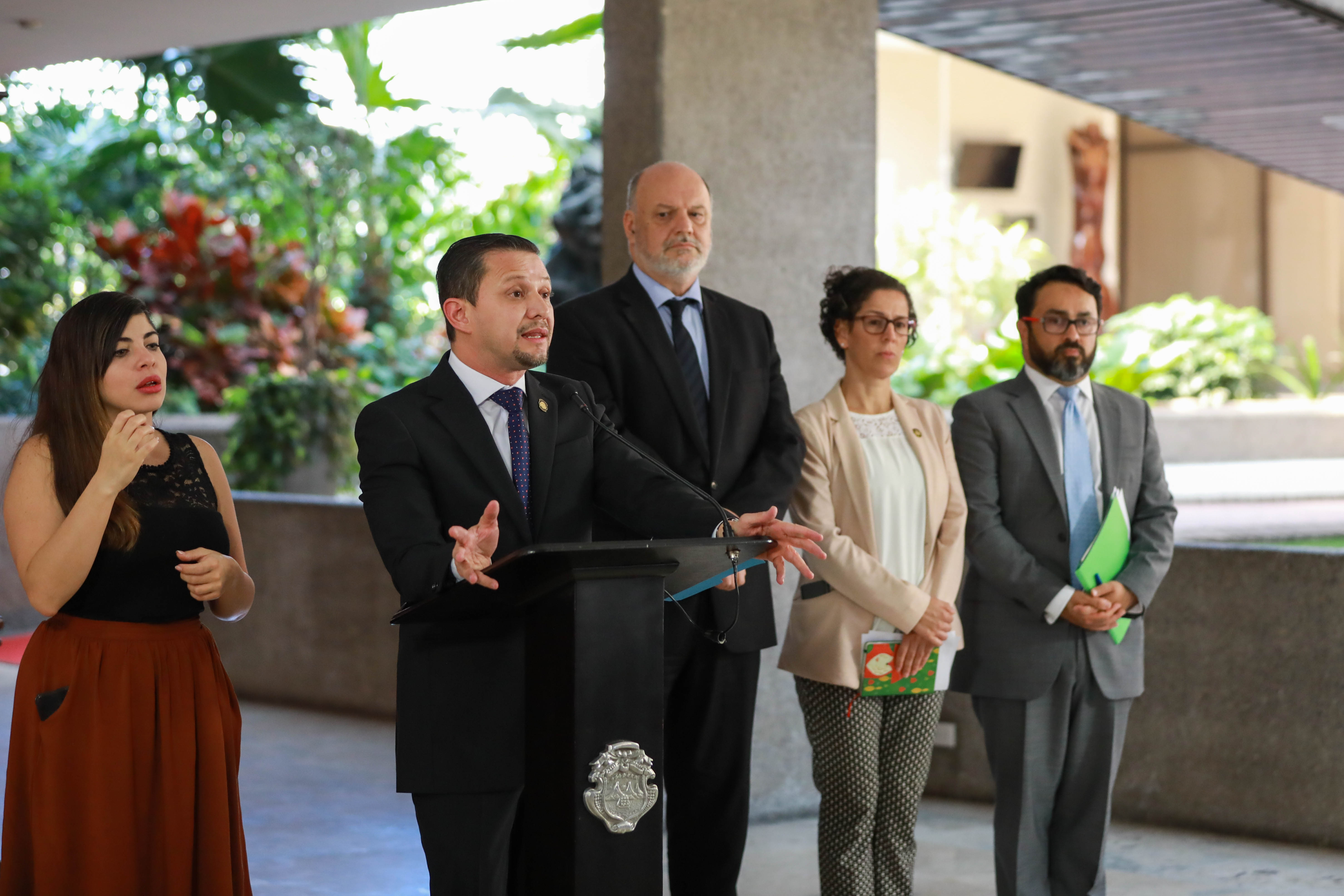 Imagen principal del artículo: El ICE bajo la lupa del Gobierno