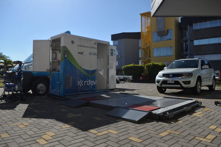 Aunque haya aprobado Riteve, policía puede multarlo si no aprueba revisiones en carretera