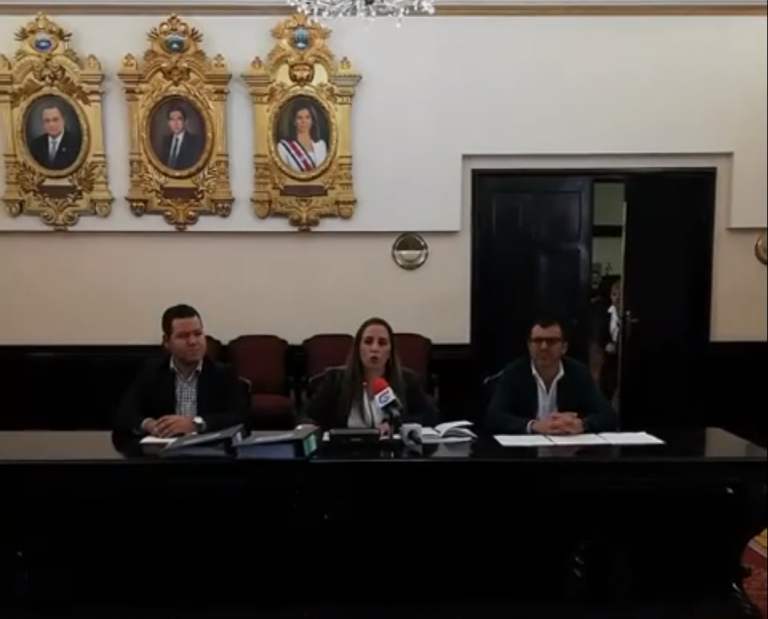 Otra municipalidad involucrada en actos cuestionables