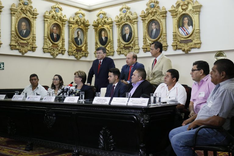 Atrasos no terminan: Juntas de Educación reclaman a Gobierno por no recibir plata desde octubre