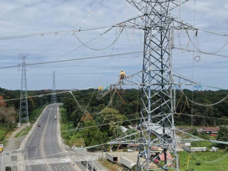 Aresep rechazó aumento de tarifas eléctricas del ICE para el 2026