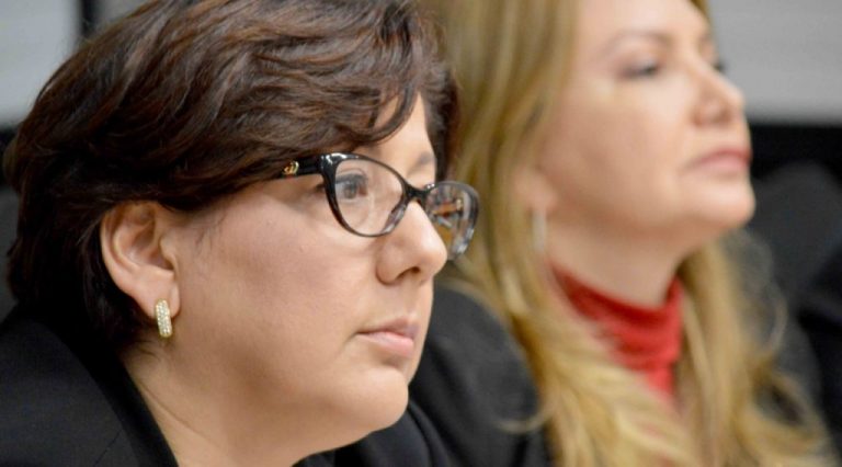 Cementazo: Paola Mora anuncia medidas legales contra Delfino.CR, nosotros mientras tanto entrevistábamos a Mónica Segnini