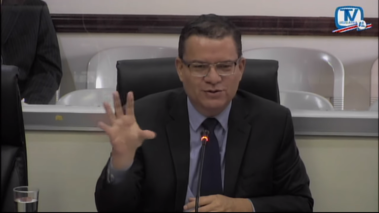 Francisco Molina suma cuestionamientos a expresidente Solís por Cementazo