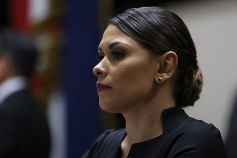 El peculiar "regalo" de Ivonne Acuña a las mujeres el día de su cumpleaños...