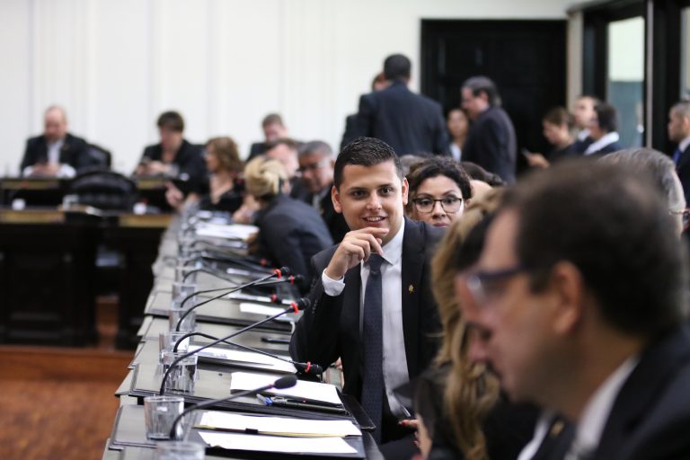 PLN separa a Daniel Ulate de su fracción legislativa