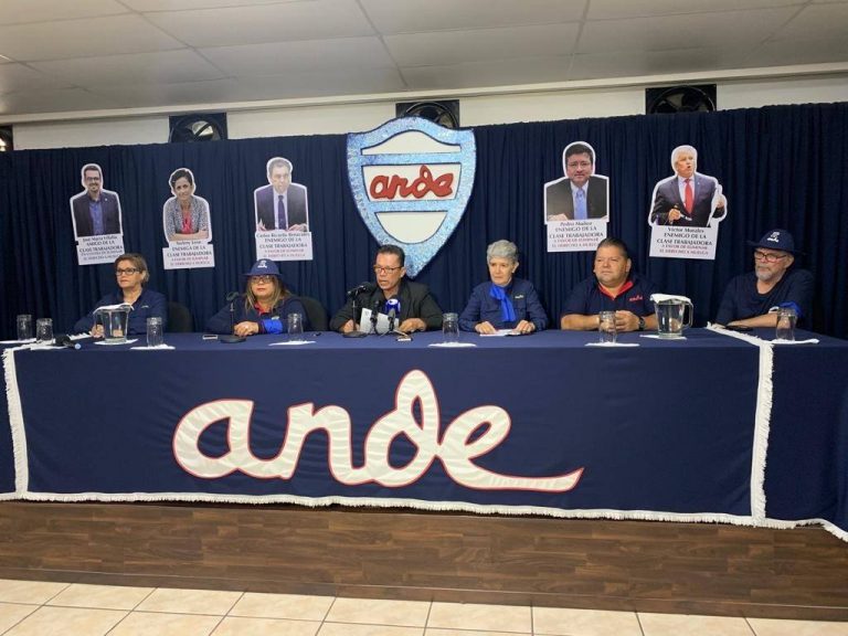 Vuelven los aires de huelga al MEP