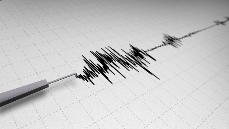 Fuerte sismo sacude el centro de San José