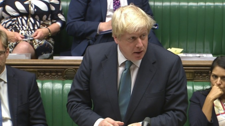 Boris Johnson gana el liderazgo conservador en Reino Unido y está a un paso de ser Primer Ministro